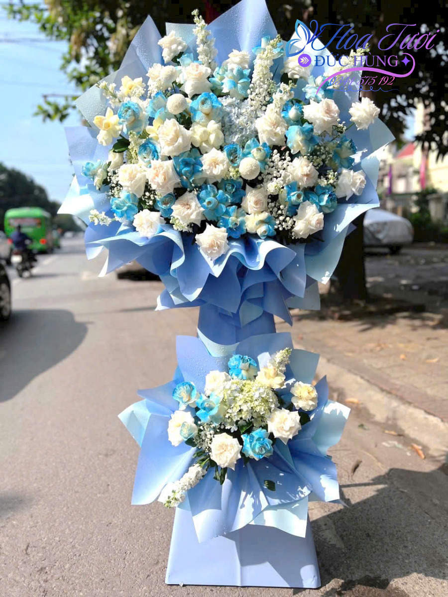Lẵng Hoa Chúc Mừng Tone Xanh